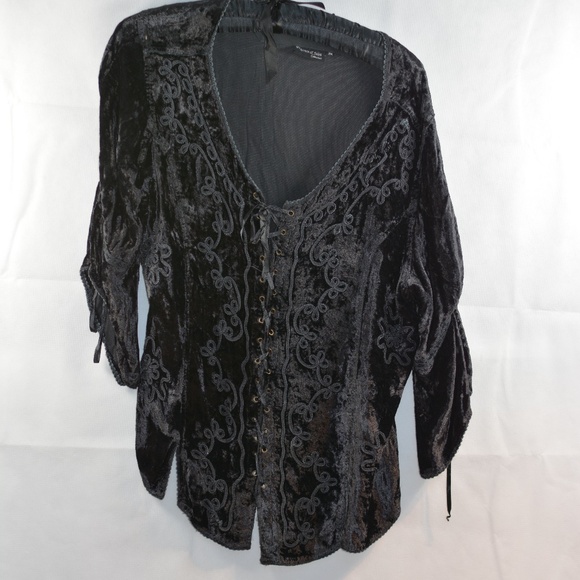 Velvet Embroidered Top SZ 2X Romeo & Juliet - Picture 2 of 7